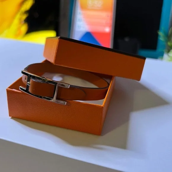 Hermes Chocker/belt and Wrist band - Picture 10 of 11